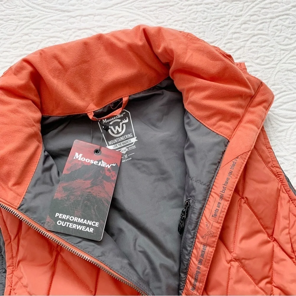 Moosejaw Women's Cozy Down‎ Insulator Vest, Flamingo - Picture 5 of 6
